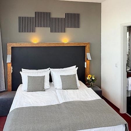 Hotel Aviva Лайпциг Екстериор снимка