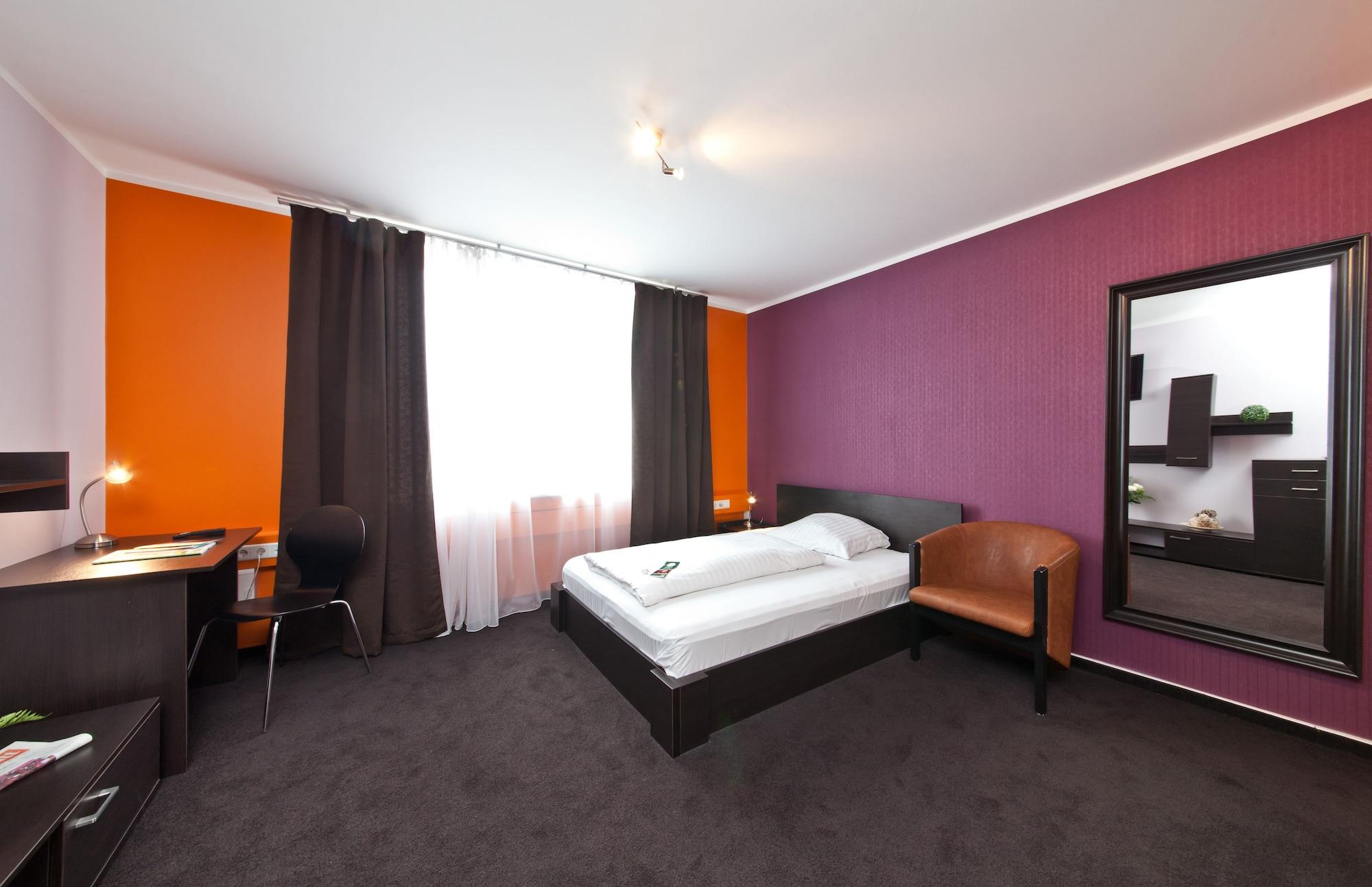 Hotel Aviva Лайпциг Екстериор снимка