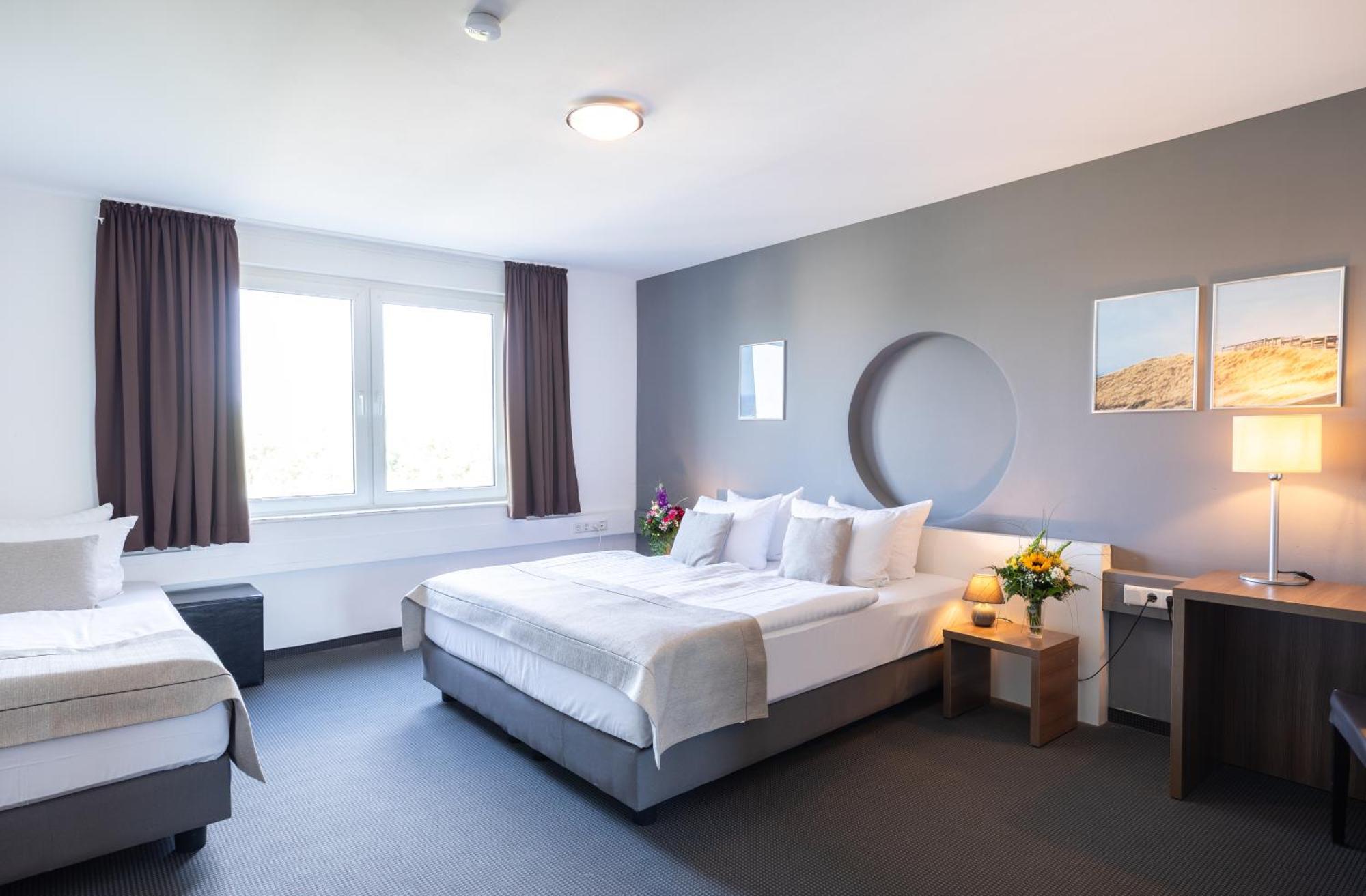 Hotel Aviva Лайпциг Екстериор снимка