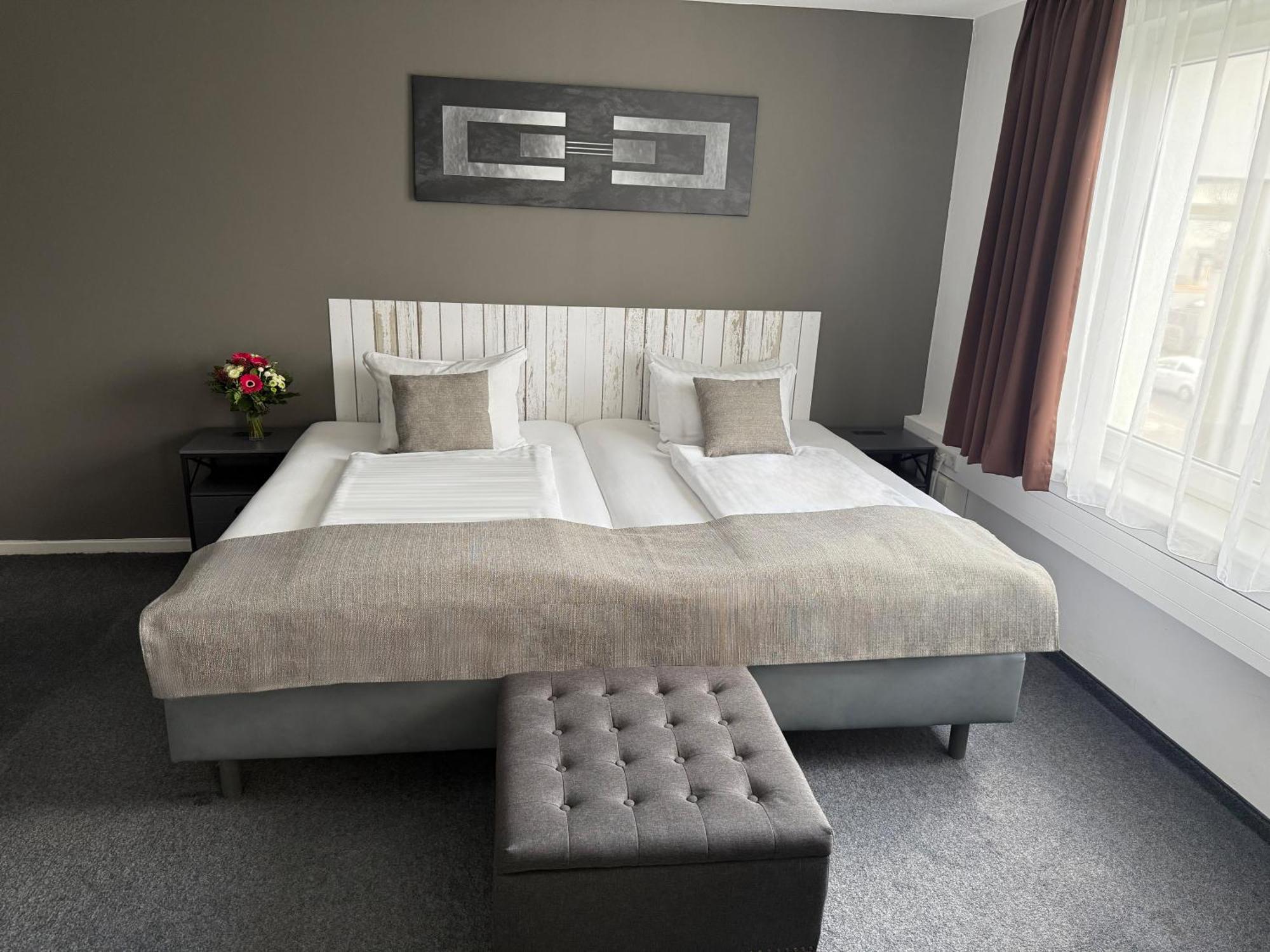 Hotel Aviva Лайпциг Екстериор снимка